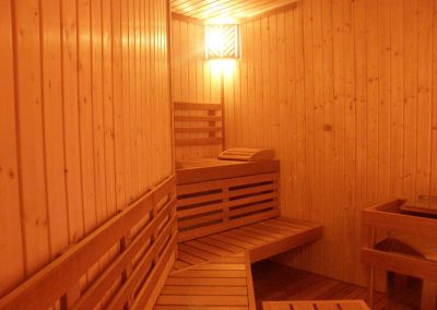 Interno sauna triangolare