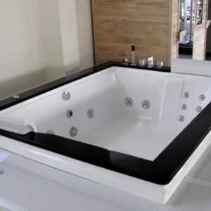 Quadra Whirlpool Bath