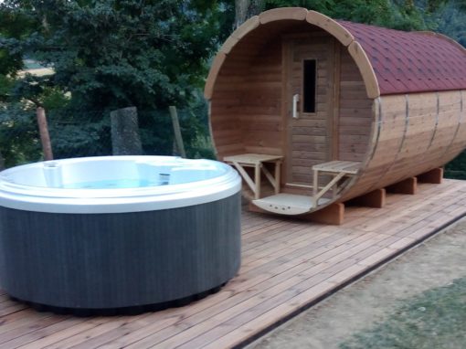 Sauna a botte  con vasca idromassaggio da giardino