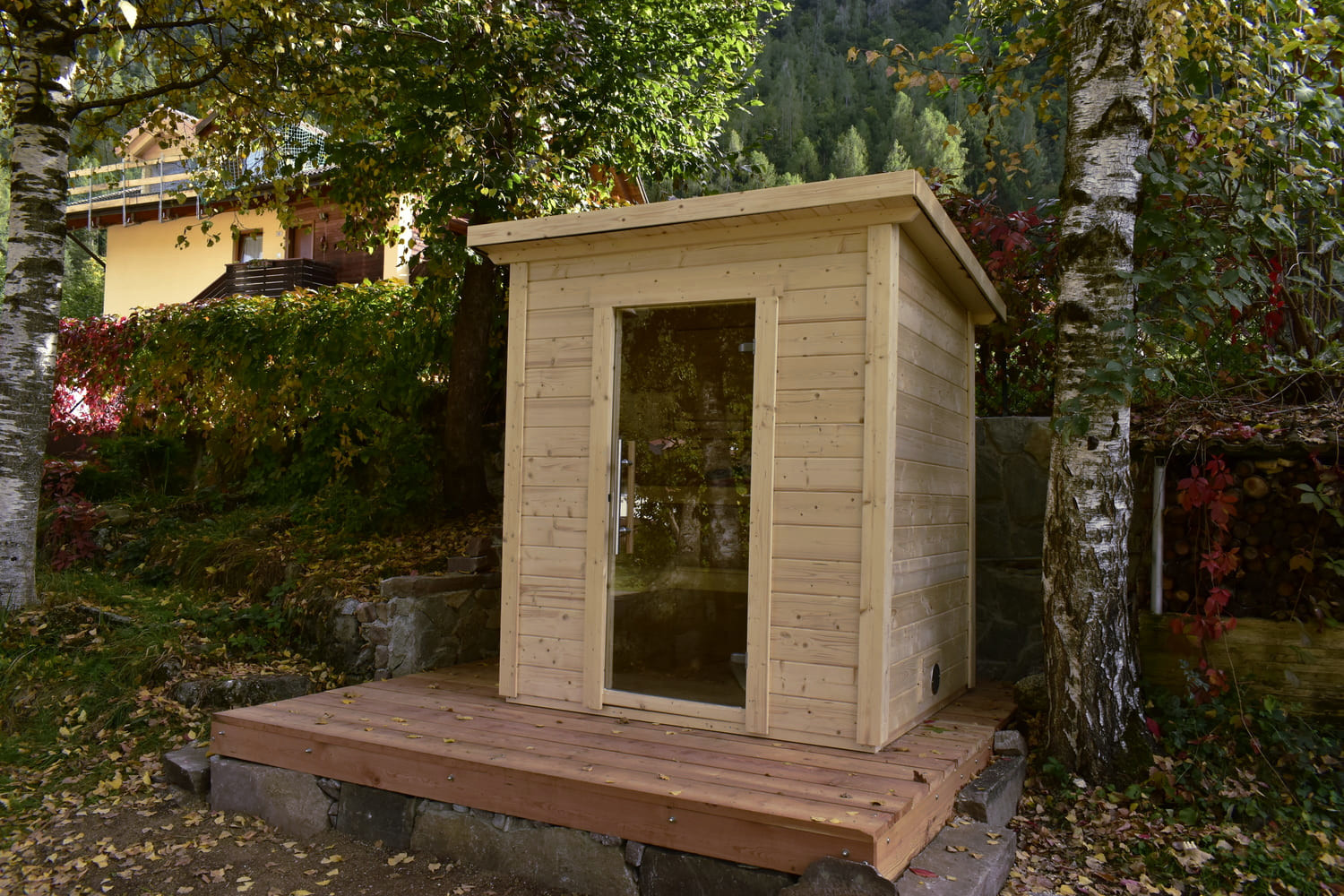 foto reale di sauna da esterno economica per 3 persone in abete stufa da 4,5 kW