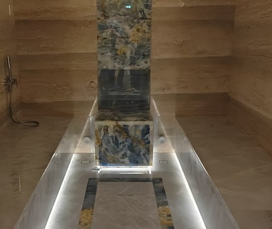 Bagno turco in marmo per residence