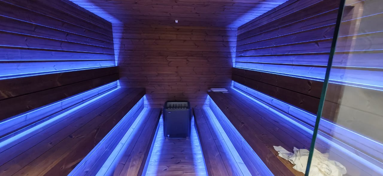 sauna con strisce led