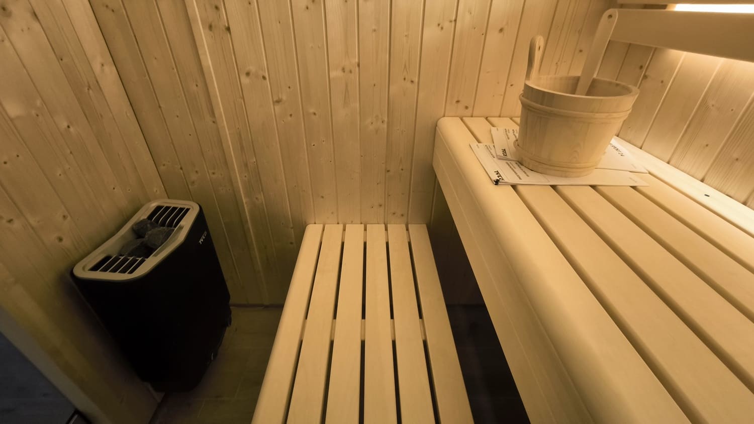 sauna doppia panca per 4 persone su misura economica