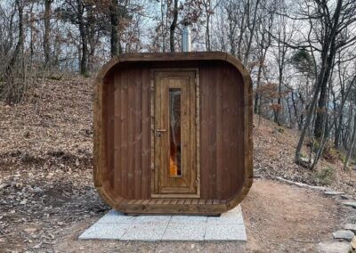 sauna a botte moderna di sezione quadrata