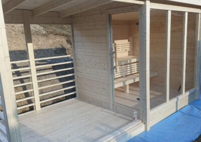 sauna con veranda esterna