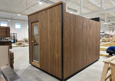 Sauna Modern Lux – Eclipse vista in produzione posterior