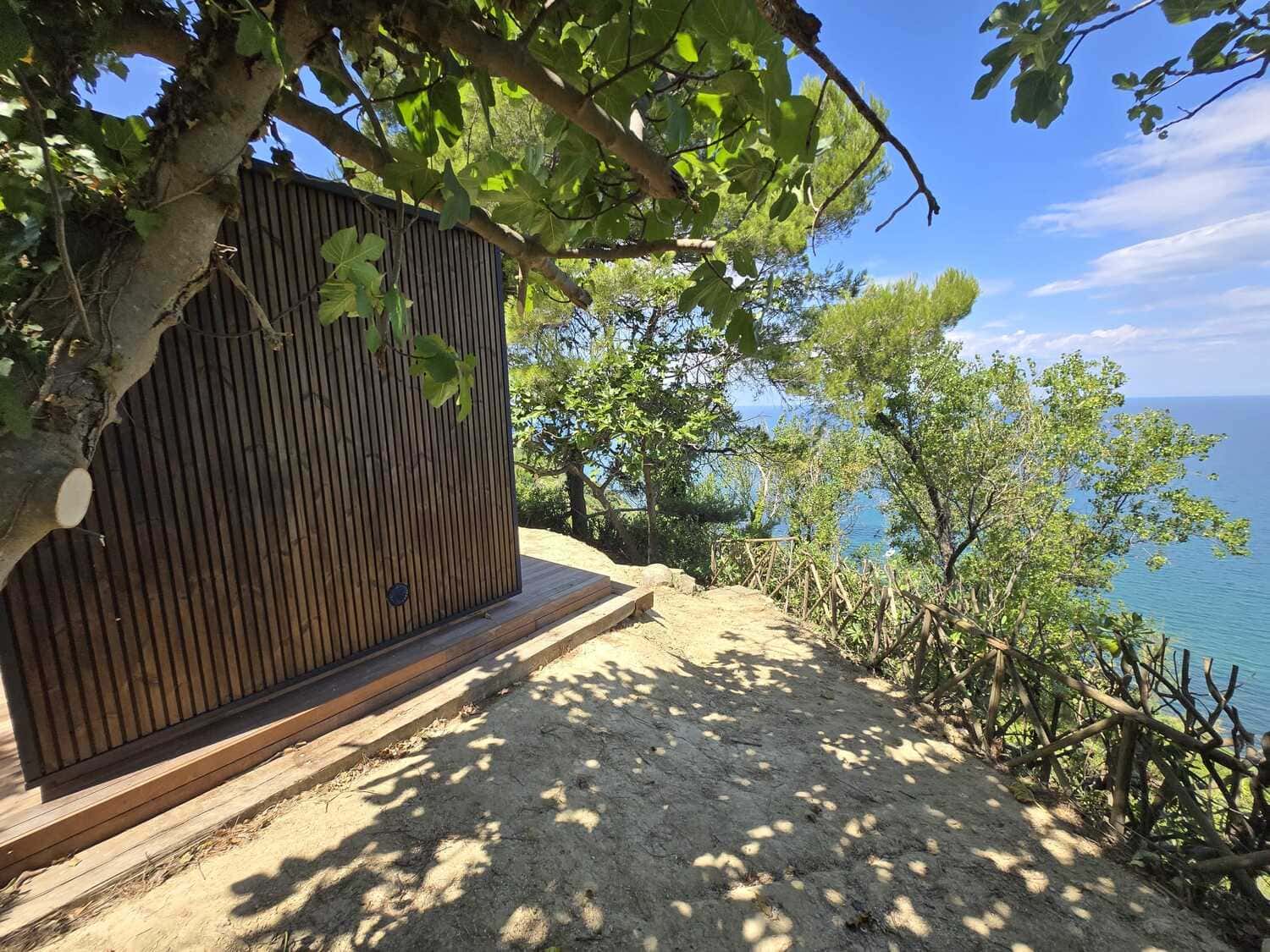 Sauna da esterno Modern lux Aurora Lifeclass vista Mare Sauna da esterno Modern lux Aurora Lifeclass vista Mare