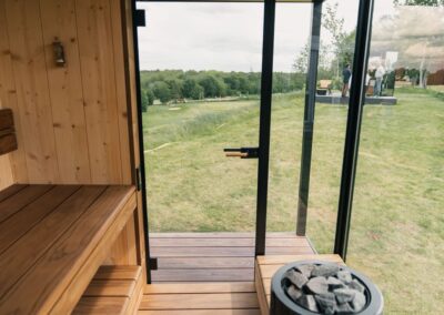 sauna da esterno Lifeclass VetroLuxe foto interni