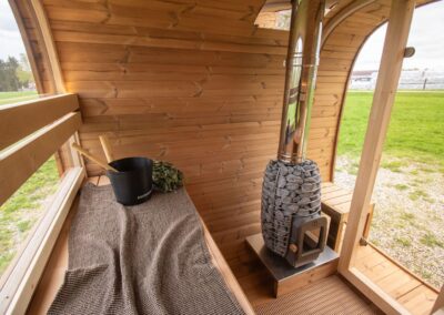 Sauna Caratello 240 con terrazzo da esterno con stufa