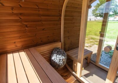 sauna Caratello da esterno economica con spogliatoio vetrata