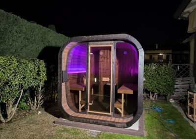 sauna da esterno Ice cube Lux in giardino