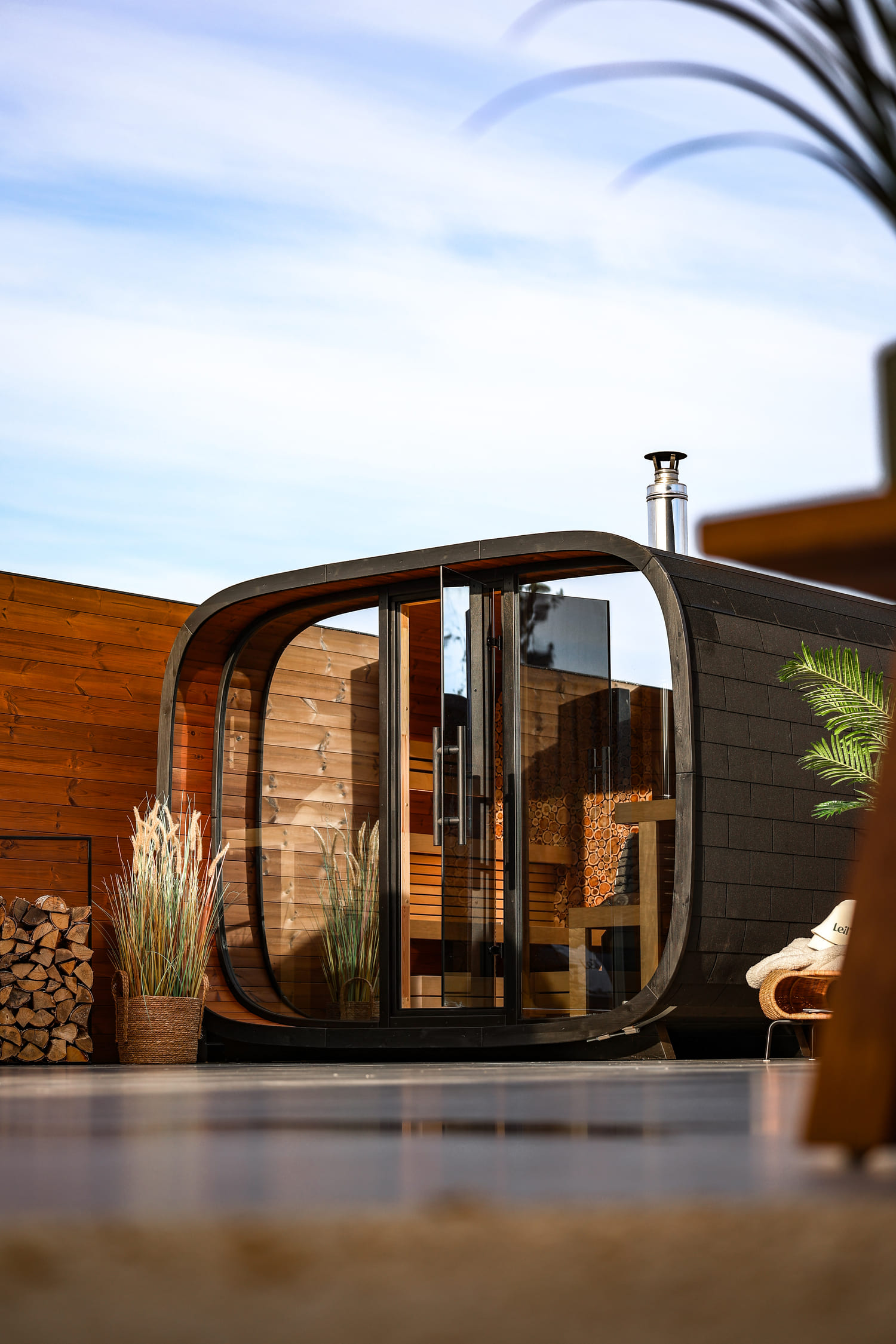 sauna LIfeclass round cube  Single mirror