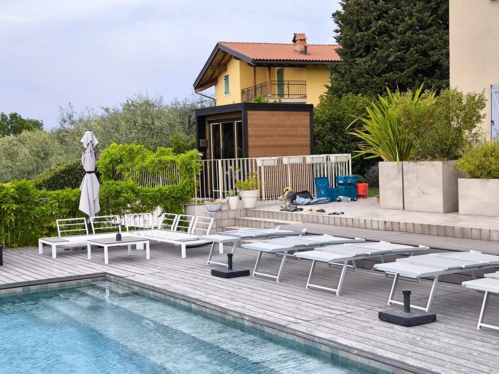 sauna bordo piscina
