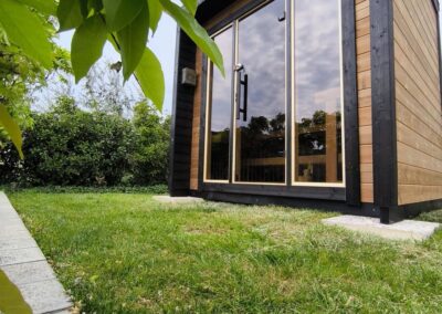 Sauna da esterno Patio XS a bordo piscina: installazione wellness in B&B sul Lago di Garda