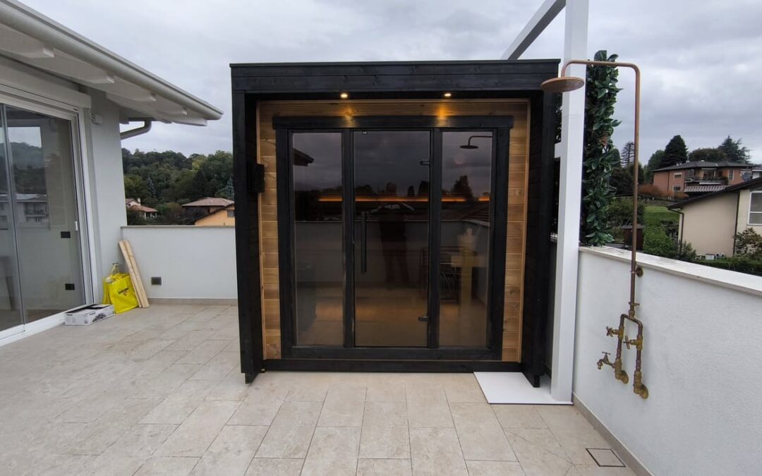 Nuova sauna a Varese: Patio XS su terrazzo